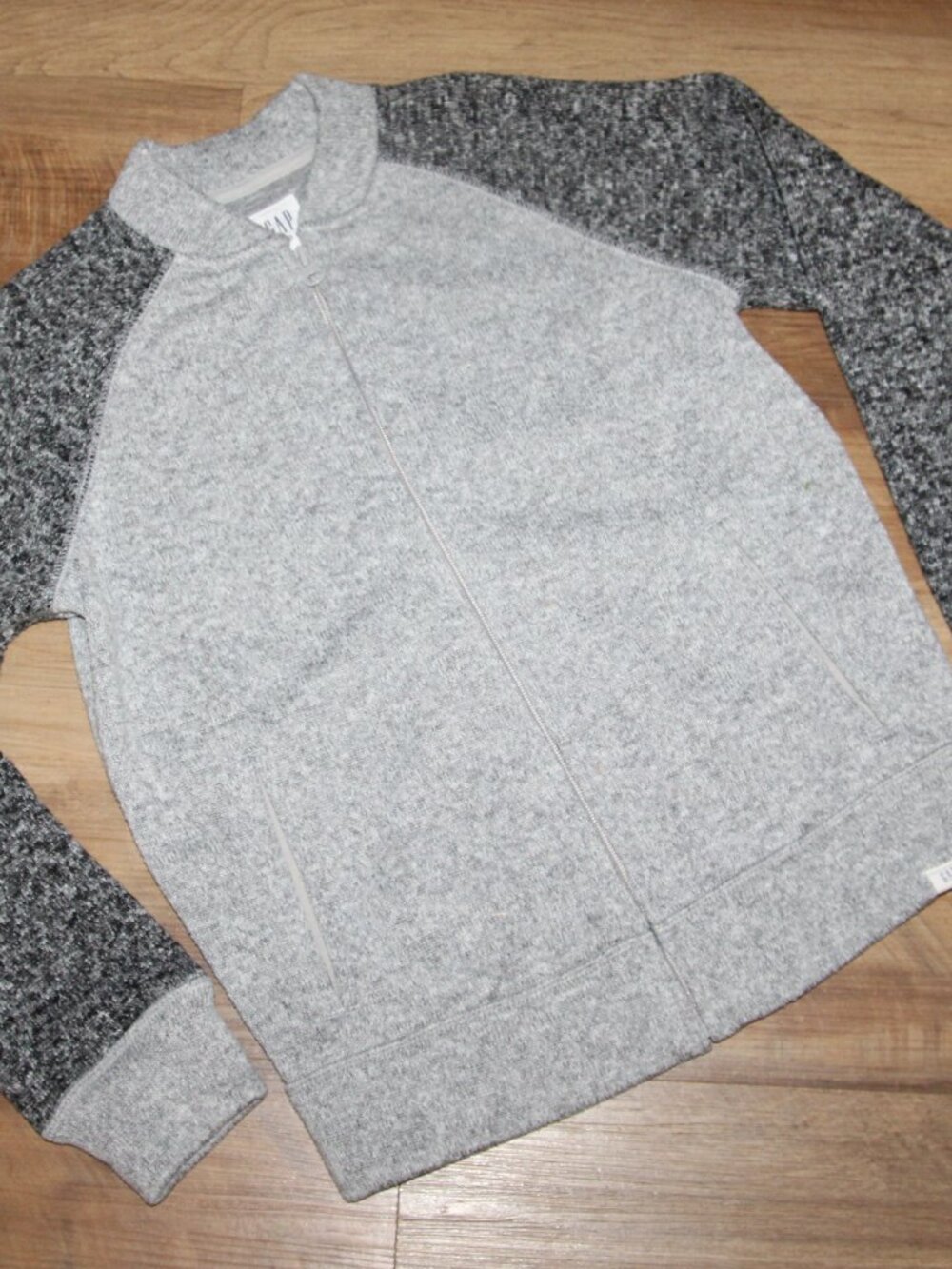 NEW Gap Boy's SIZE MED Gray & Black Marled Zip Front Jacket Top